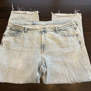 Like New women's GAP Loose stone washed jeans size 35R/20R